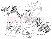 PIAGGIO Beverly 125 RST 4T 4V ie középső idom - lábtartó