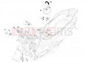 PIAGGIO MP3 350 MAXI Sport kezelőszervek - akkumulátor