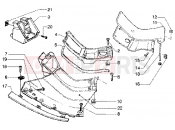 PIAGGIO Footrest-tank door