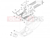 vespa Elettrica (BE, DE, EU, FR, GB, IT) Central cover - Footrests