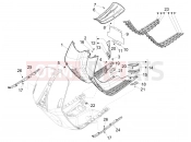 vespa 946 150 4Str / RED Central cover - Footrests