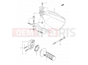 SUZUKI DR350 R (1994) (E03,E28,E33) 37 - RIGHT KNUCKLE COVER